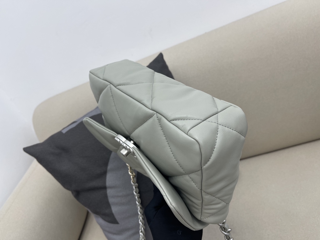 Lambskin 19 Handbag Flap Bag AS1160 Gray